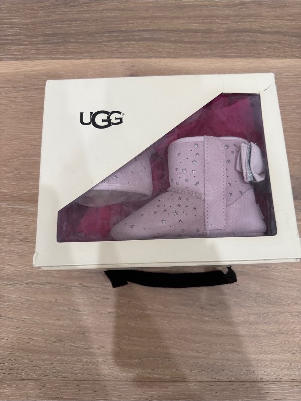 Brand new authentic UGG baby Light Pink Star-Embellished Booties with Bow